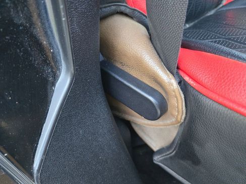 Used 2012 Jeep Wrangler Unlimited Sahara w/ Connectivity Group image 28