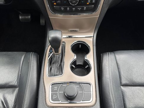 Used 2017 Jeep Grand Cherokee Limited w/ Luxury Group II AWD/4WD image 24