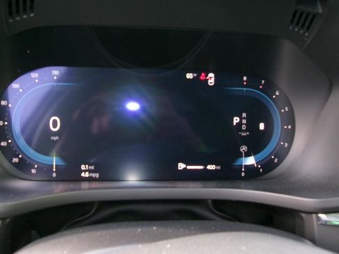 Used 2025 Volvo XC60 B5 Plus image 14