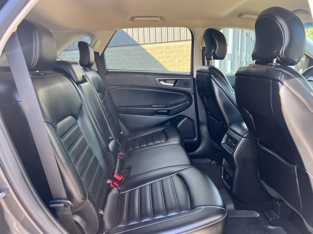 Used 2019 Ford Edge SEL w/ Equipment Group 201A AWD/4WD image 14