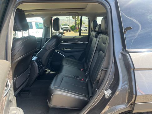 Certified 2022 Jeep Grand Cherokee Limited 4xe AWD/4WD image 17