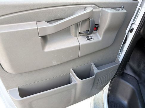 Certified 2024 GMC Savana 2500 w/ Driver Convenience Package RWD image 19