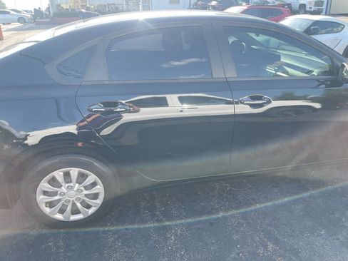 Used 2024 Kia Forte LX FWD image 4