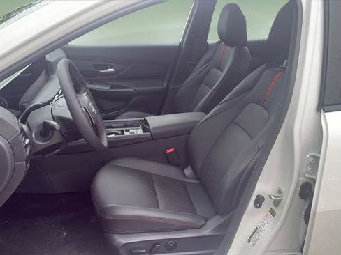 New 2026 Nissan Sentra SR FWD image 11