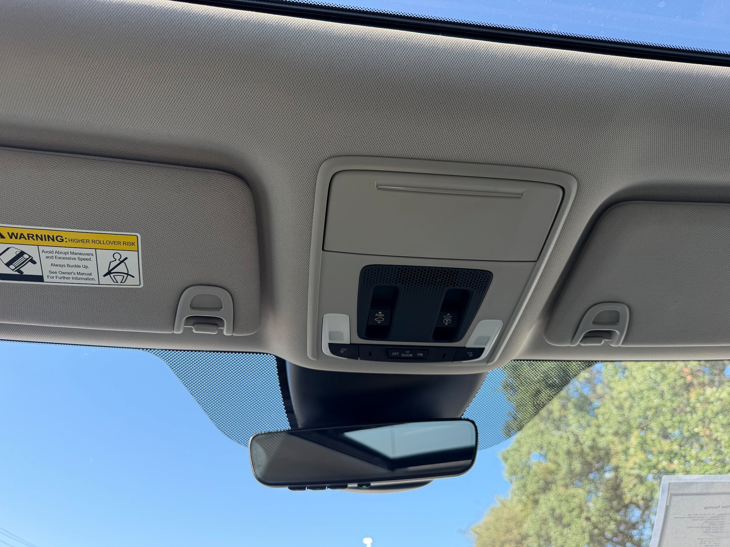 Used 2025 Honda Pilot Touring image 22