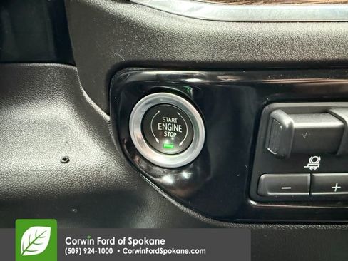 Used 2024 GMC Sierra 3500 SLE image 29