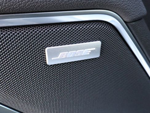 New 2026 GMC Sierra 1500 SLT image 19