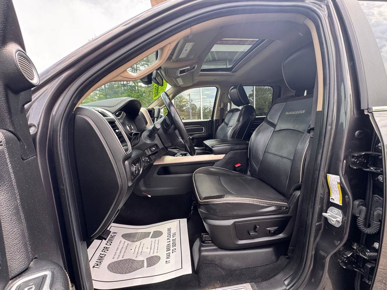 Used 2019 RAM 3500 Laramie AWD/4WD image 23