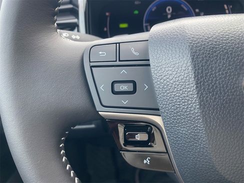 Used 2026 Toyota Camry SE image 19