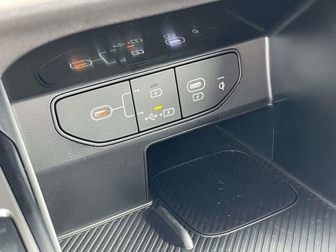 New 2026 Kia Sorento S w/ S Panoramic Sunroof Package image 38