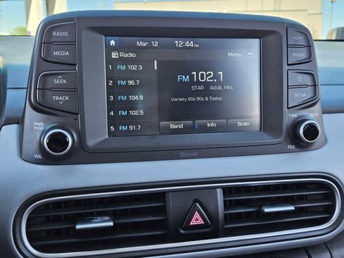 Used 2019 Hyundai Kona SE image 25