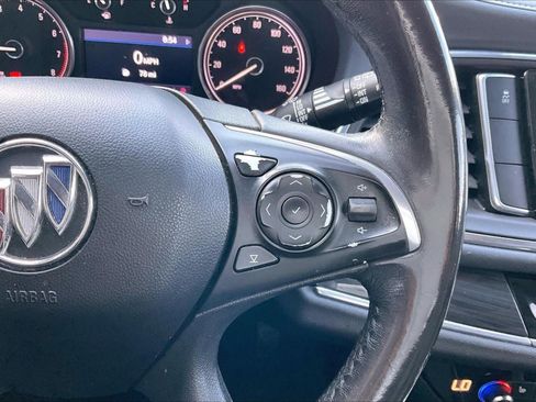 Used 2020 Buick Enclave Essence image 19