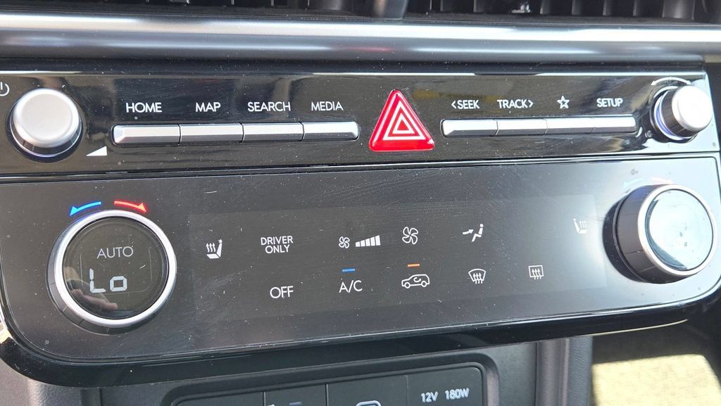 Used 2025 Hyundai Tucson SEL AWD/4WD image 23