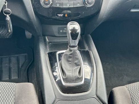 Used 2020 Nissan Rogue Sport S w/ Appearance Package FWD image 19