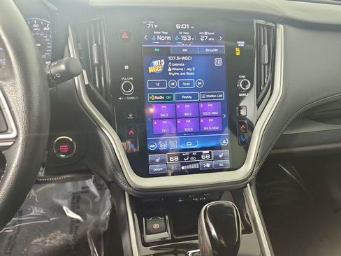 Used 2022 Subaru Outback Premium image 6