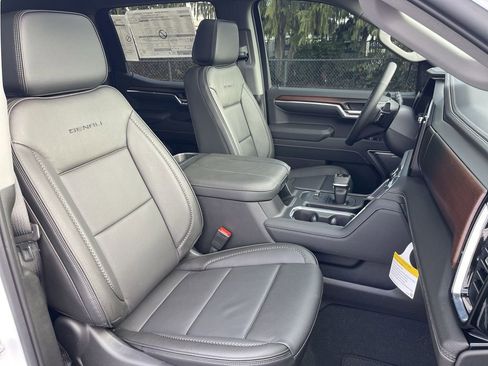 New 2026 GMC Sierra 1500 Denali w/ Denali Reserve Package image 29