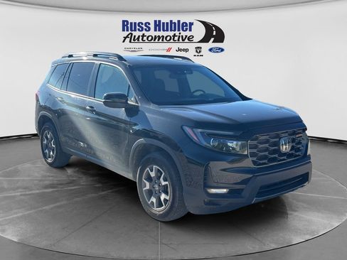 Used 2022 Honda Passport TrailSport image 9