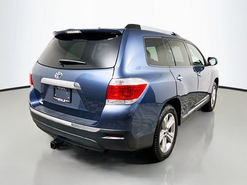 Used 2013 Toyota Highlander Limited FWD image 4