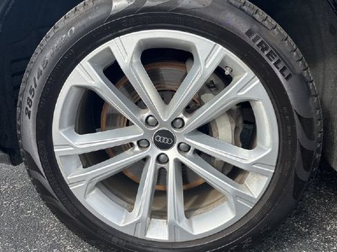 Used 2025 Audi Q7 3.0T Premium Plus AWD/4WD image 5