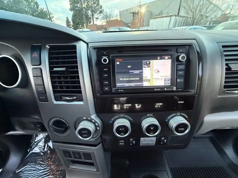 Used 2017 Toyota Sequoia Limited image 34