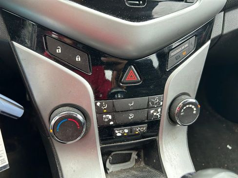 Used 2014 Chevrolet Cruze LT w/ RS Package FWD image 24