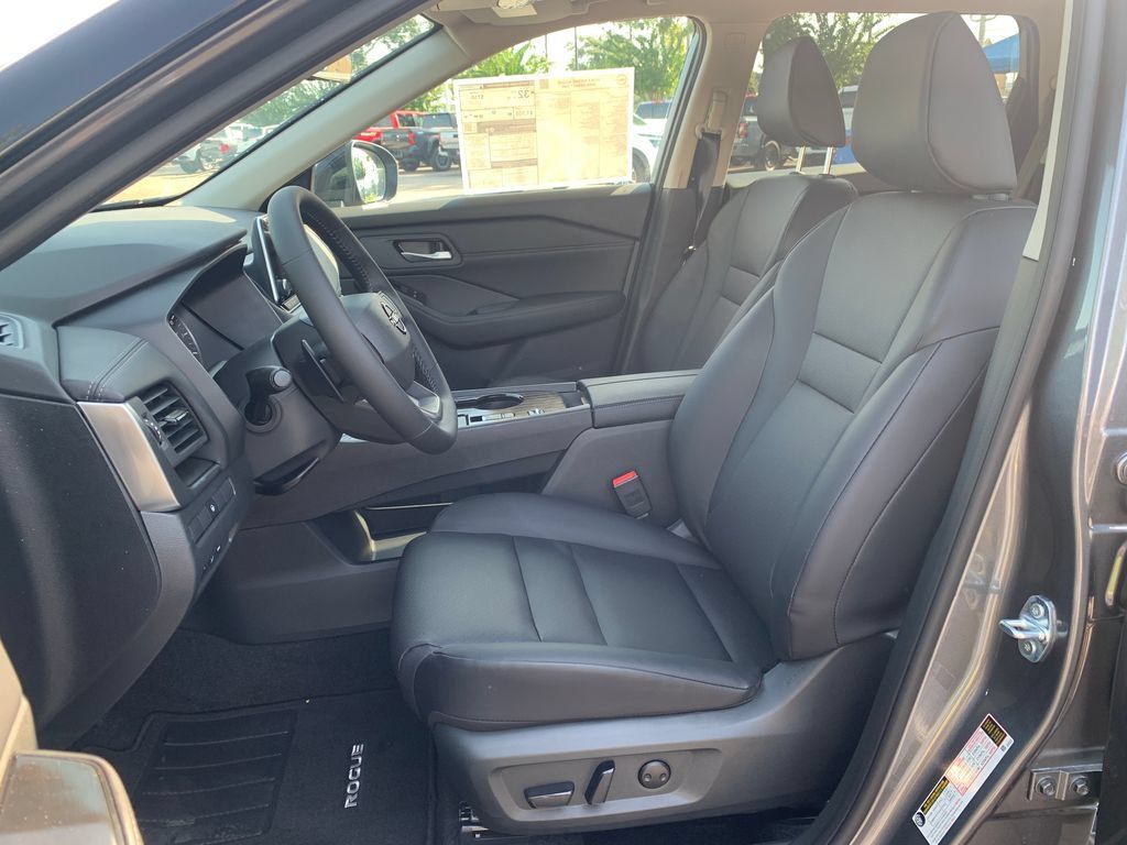 New 2026 Nissan Rogue Dark Armor FWD image 22