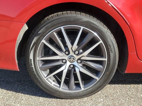 Used 2023 Toyota Camry XLE image 5