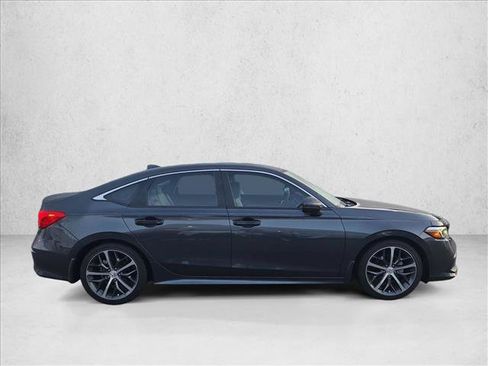 Used 2024 Honda Civic Touring image 4