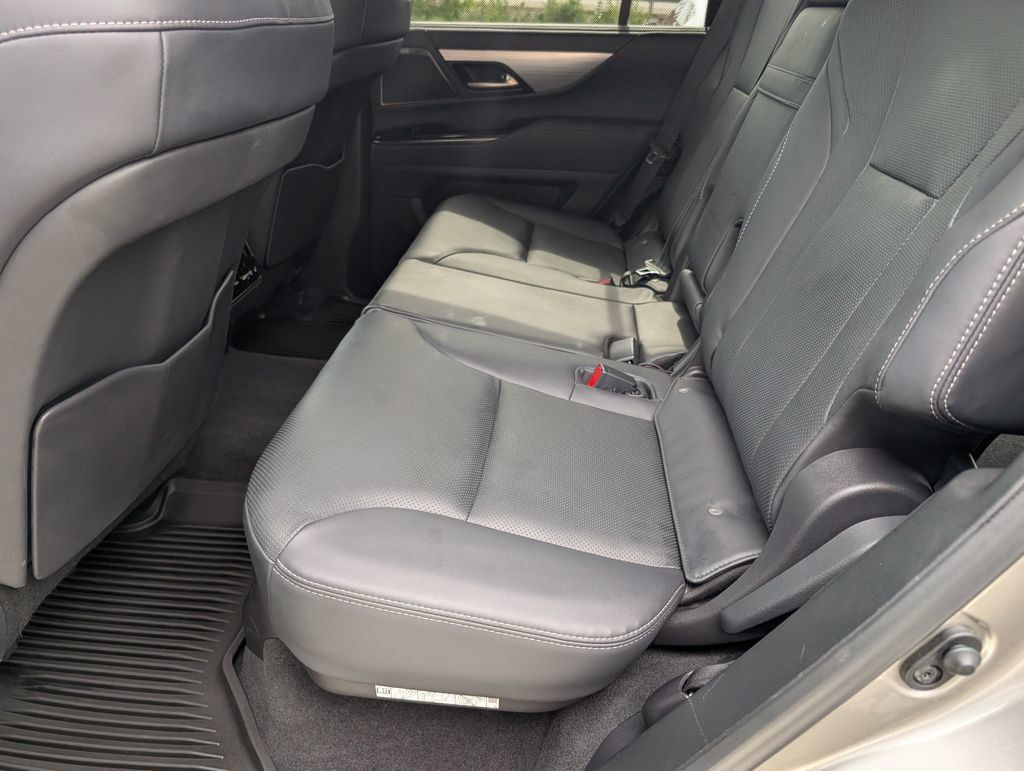 Used 2024 Lexus LX 600 F Sport AWD/4WD image 13