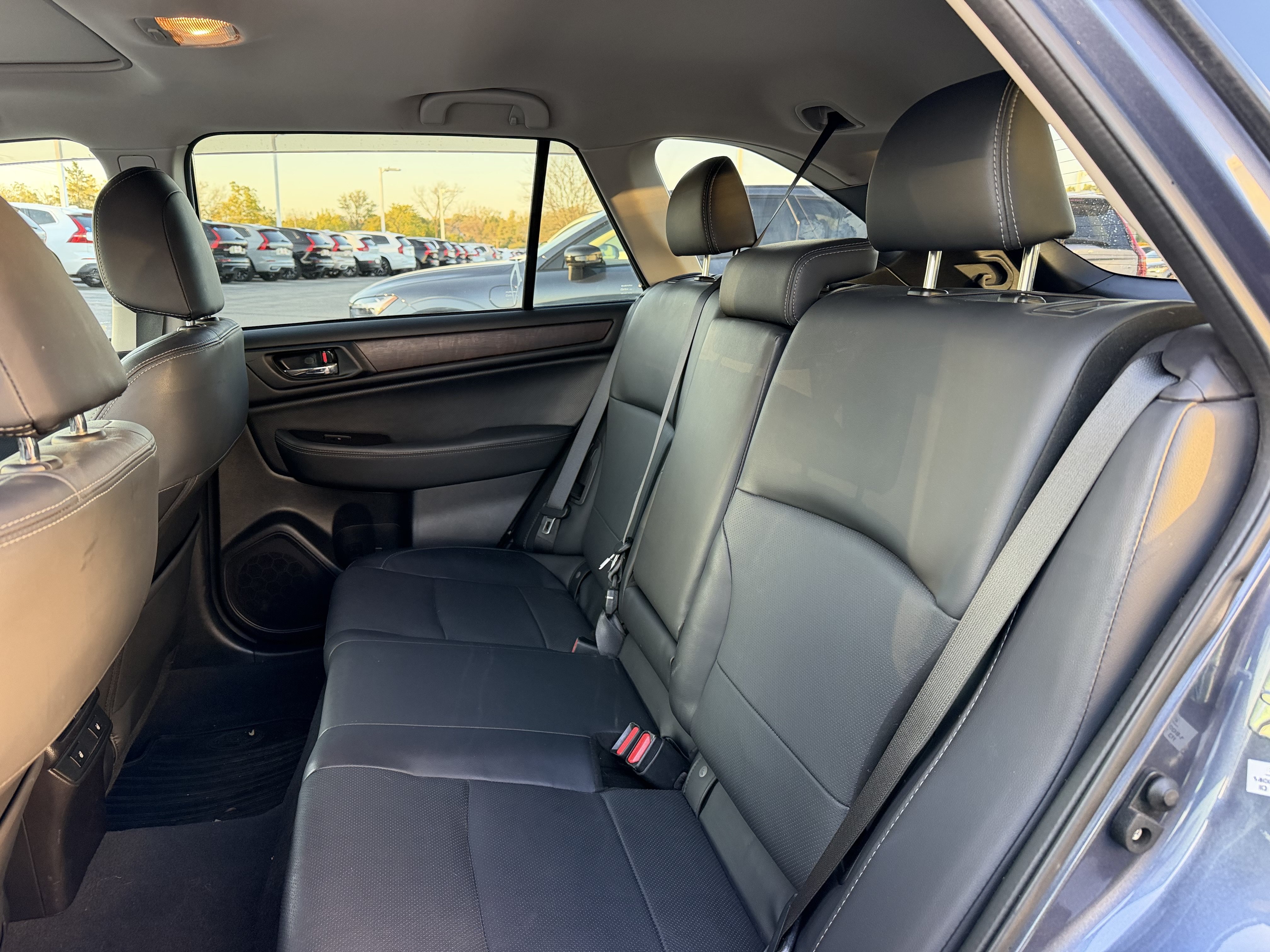 Used 2017 Subaru Outback 2.5i Limited AWD/4WD image 10