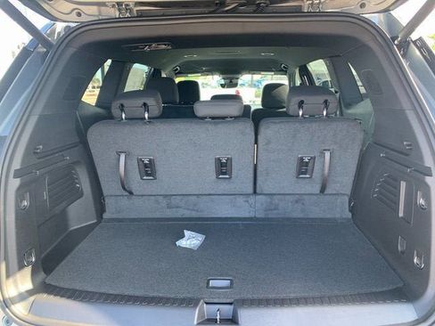 New 2026 GMC Acadia Elevation FWD image 9