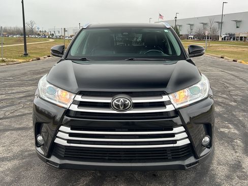 Used 2018 Toyota Highlander XLE image 7