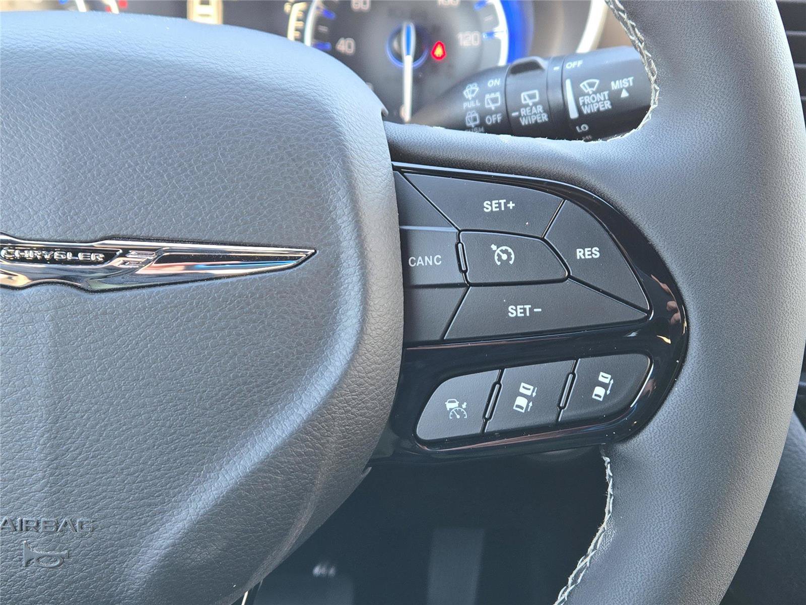 New 2026 Chrysler Pacifica Select w/ S Appearance Package FWD image 24