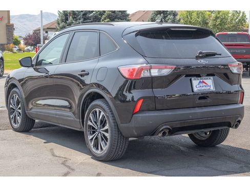 Used 2022 Ford Escape SEL w/ SEL Stealth AWD Package image 5