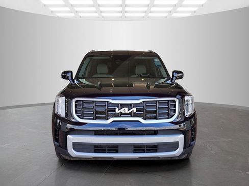 Used 2023 Kia Telluride S image 2