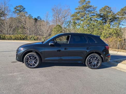 Used 2024 Audi SQ5 Premium Plus w/ Premium Plus Package image 8