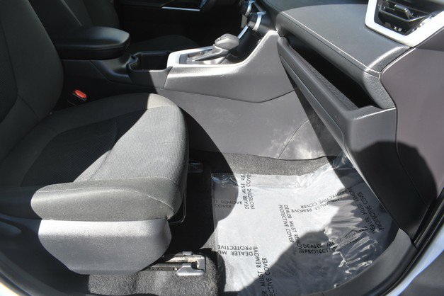 Certified 2025 Toyota RAV4 LE AWD/4WD image 25