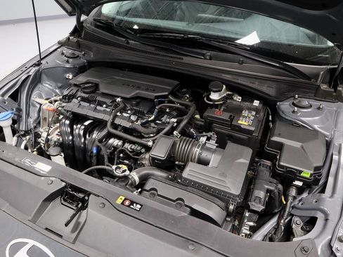 Certified 2024 Hyundai Elantra Limited image 17