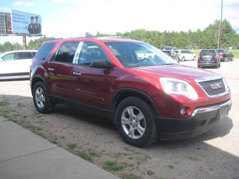 Used 2010 GMC Acadia SLE image 3
