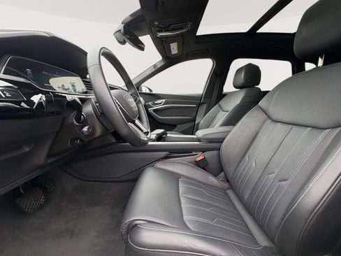 Certified 2023 Audi e-tron Chronos AWD/4WD image 10