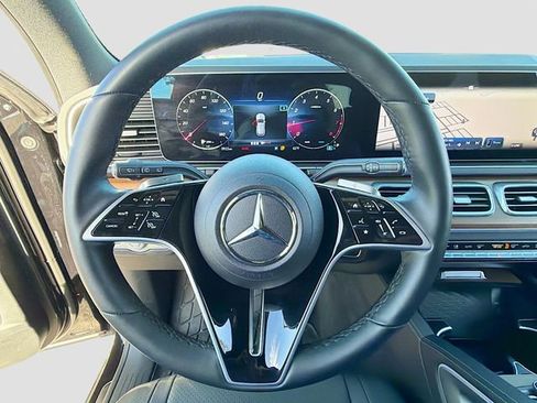 Used 2025 Mercedes-Benz GLE 350 4MATIC image 38