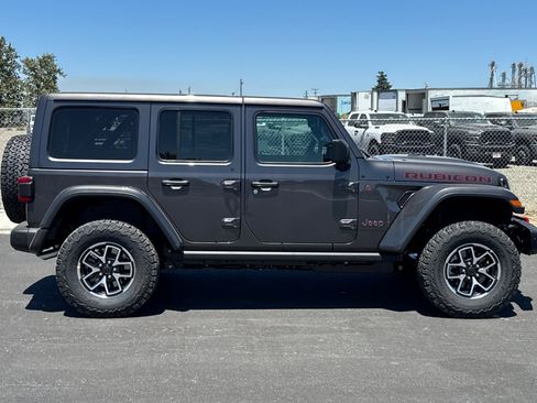 New 2026 Jeep Wrangler Unlimited Rubicon w/ Steel Bumper Group AWD/4WD image 2