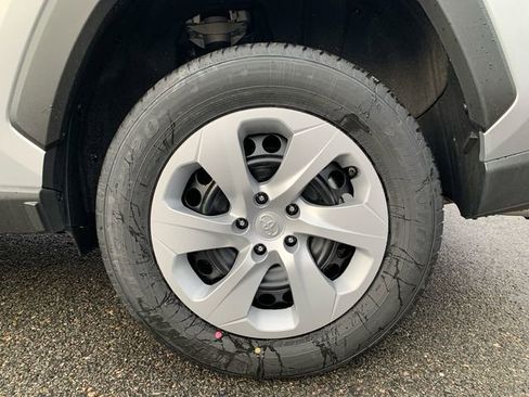 New 2025 Toyota RAV4 LE image 10