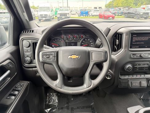 Used 2024 Chevrolet Silverado 1500 Custom AWD/4WD image 17
