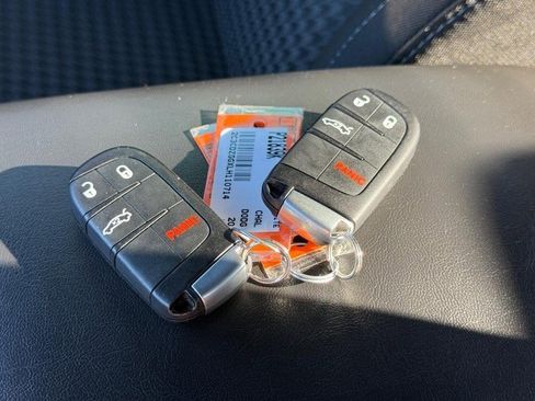 Used 2020 Ford F150 King Ranch image 32