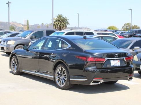 Certified 2022 Lexus LS 500 w/ Accessory Package (Z2) RWD image 19
