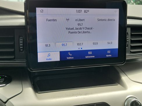 Used 2020 Ford Explorer XLT RWD image 26
