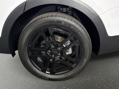 Certified 2025 Kia Telluride SX X-Line image 34