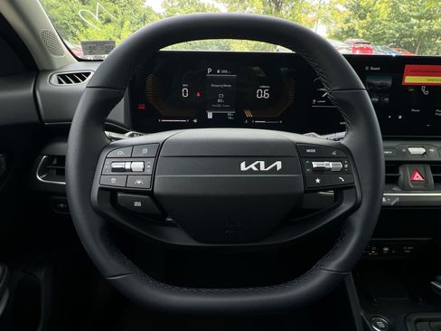 New 2026 Kia K4 EX FWD image 24