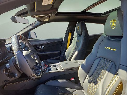 Used 2024 Lamborghini Urus Performante image 26